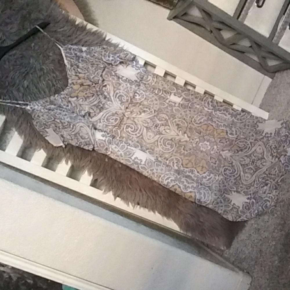 Dress - Picture 4 of 4